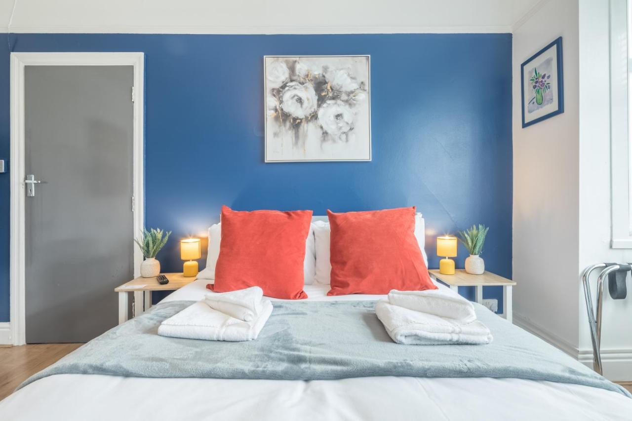 Private Room 4 With Kitchenette By Cb Stays No Minimum Stays CBG エクステリア 写真